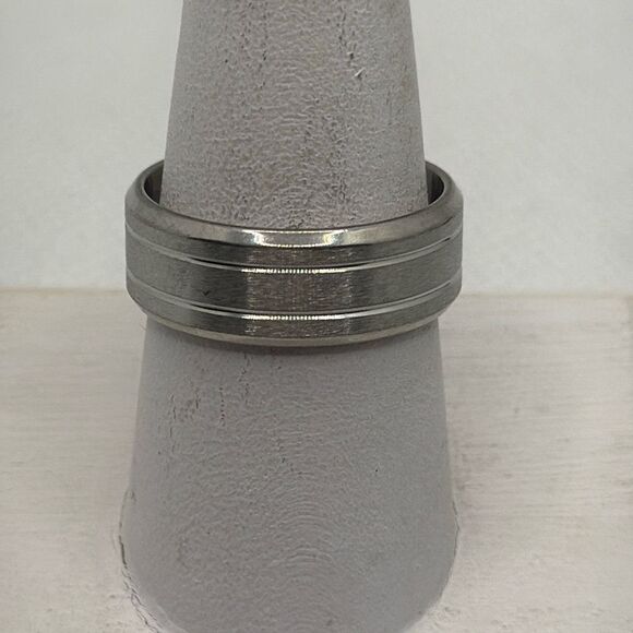 No Brand Jewelry - Brand New!! Size 9 Titanium plated beveled edge band, ring